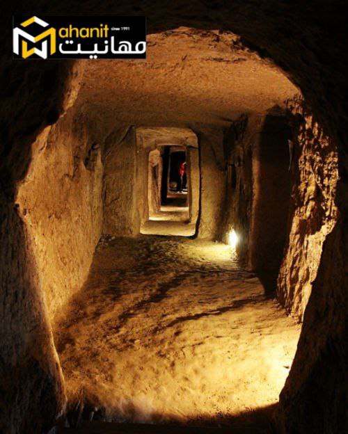 معماری زیرزمینی نوش‌آباد